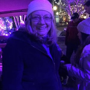 Meet your Posher, Joelle